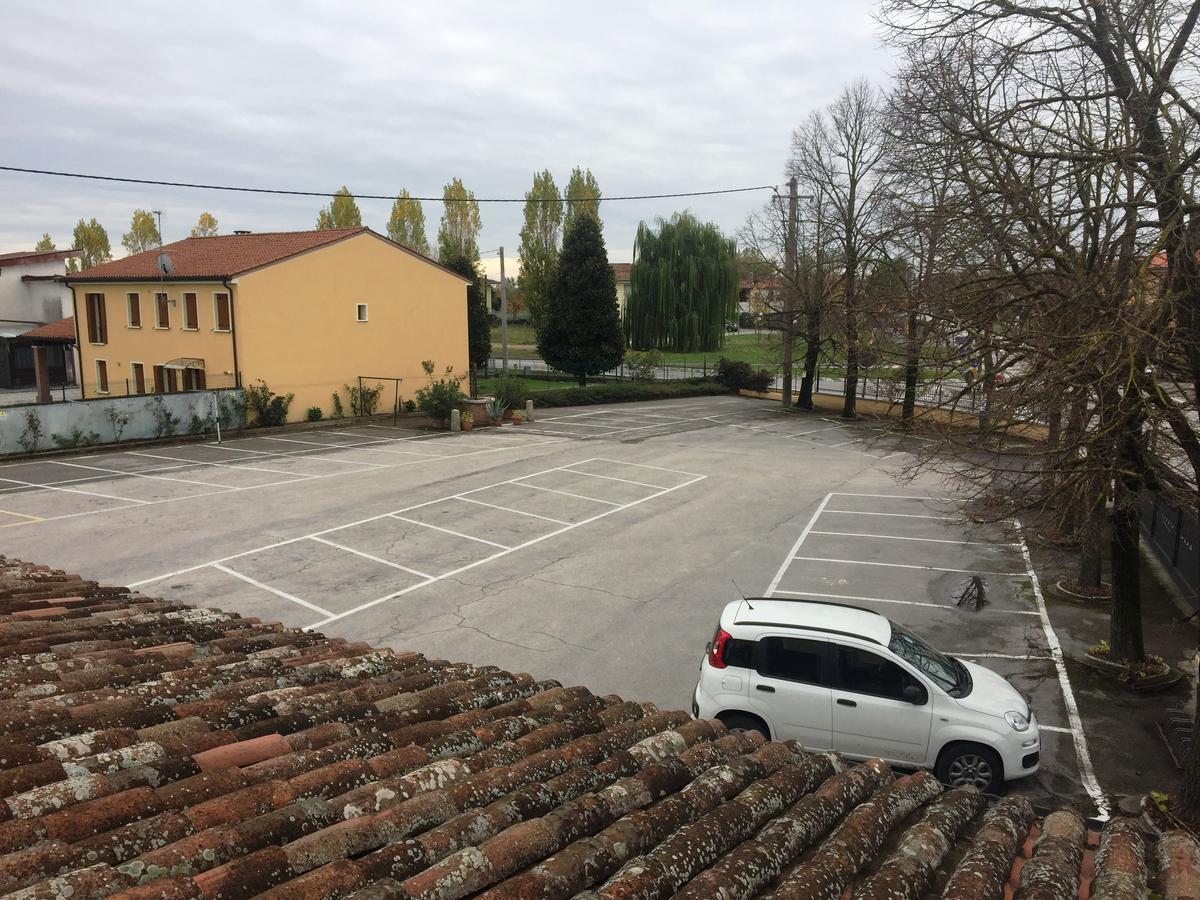 Ristorante Albergo Al Capitello Megliadino San Vitale 외부 사진